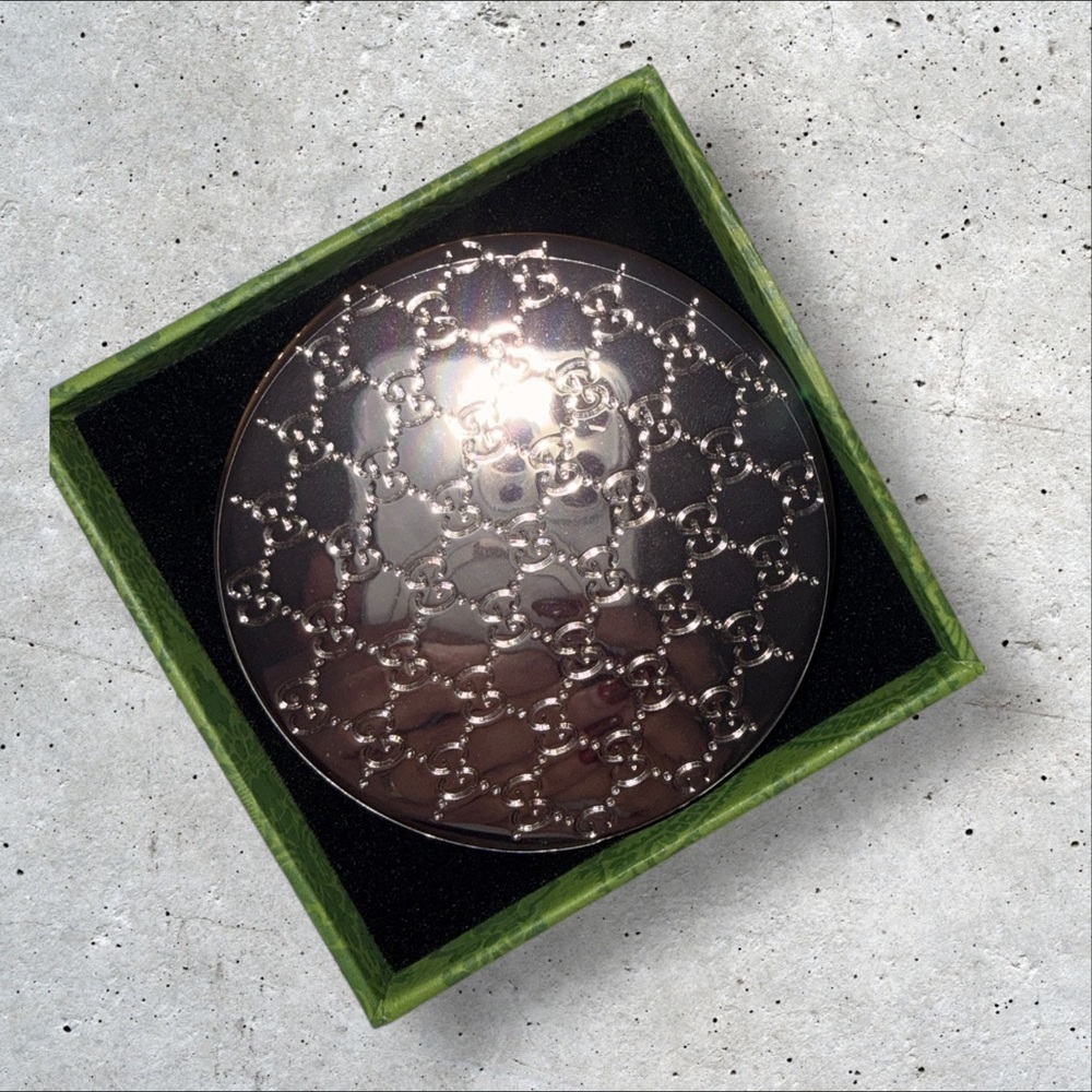 Gucci Beauty Compact Mirror - Picture 4 of 12